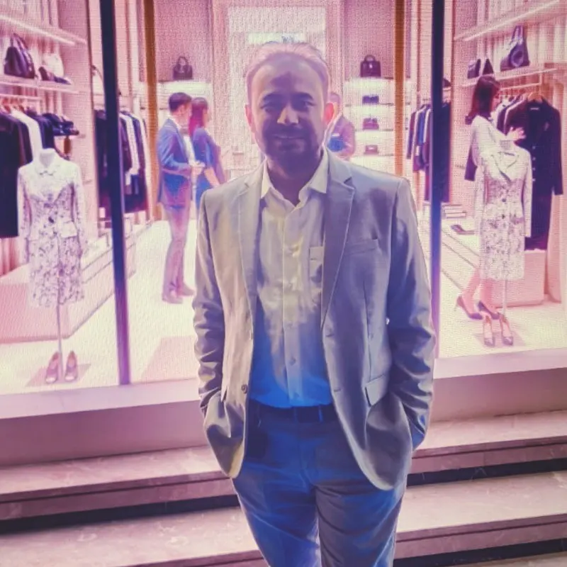 Tarun Dua - Principal Luxury Real Estate Advisor Noida